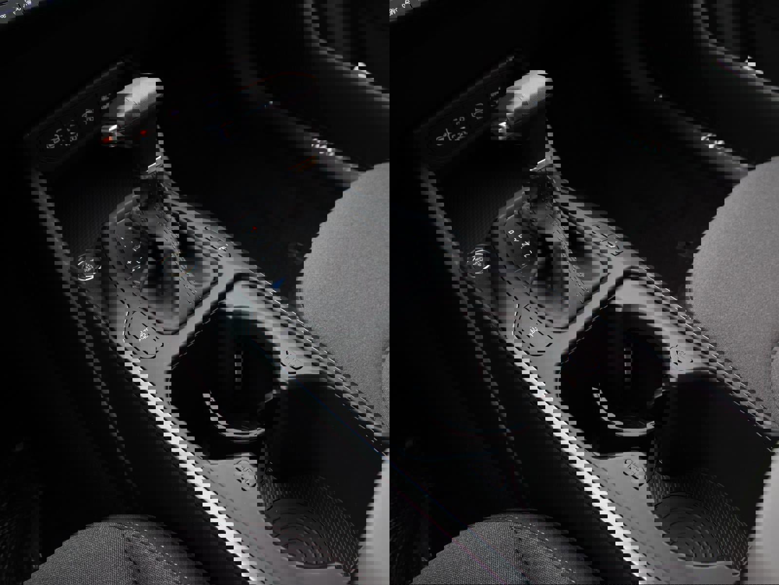 New 2025 Kia K4 LXS image 13