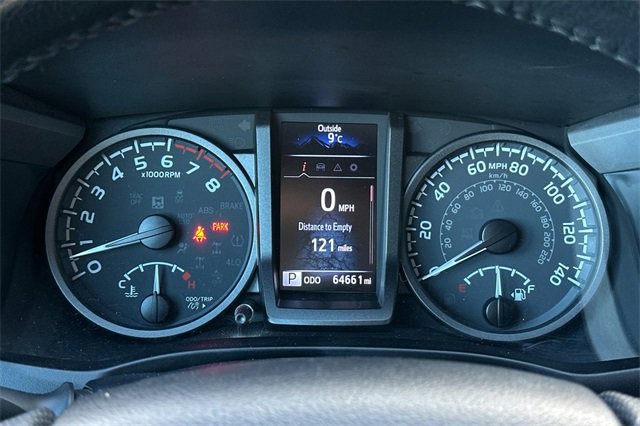 Used 2022 Toyota Tacoma TRD Off-Road image 25