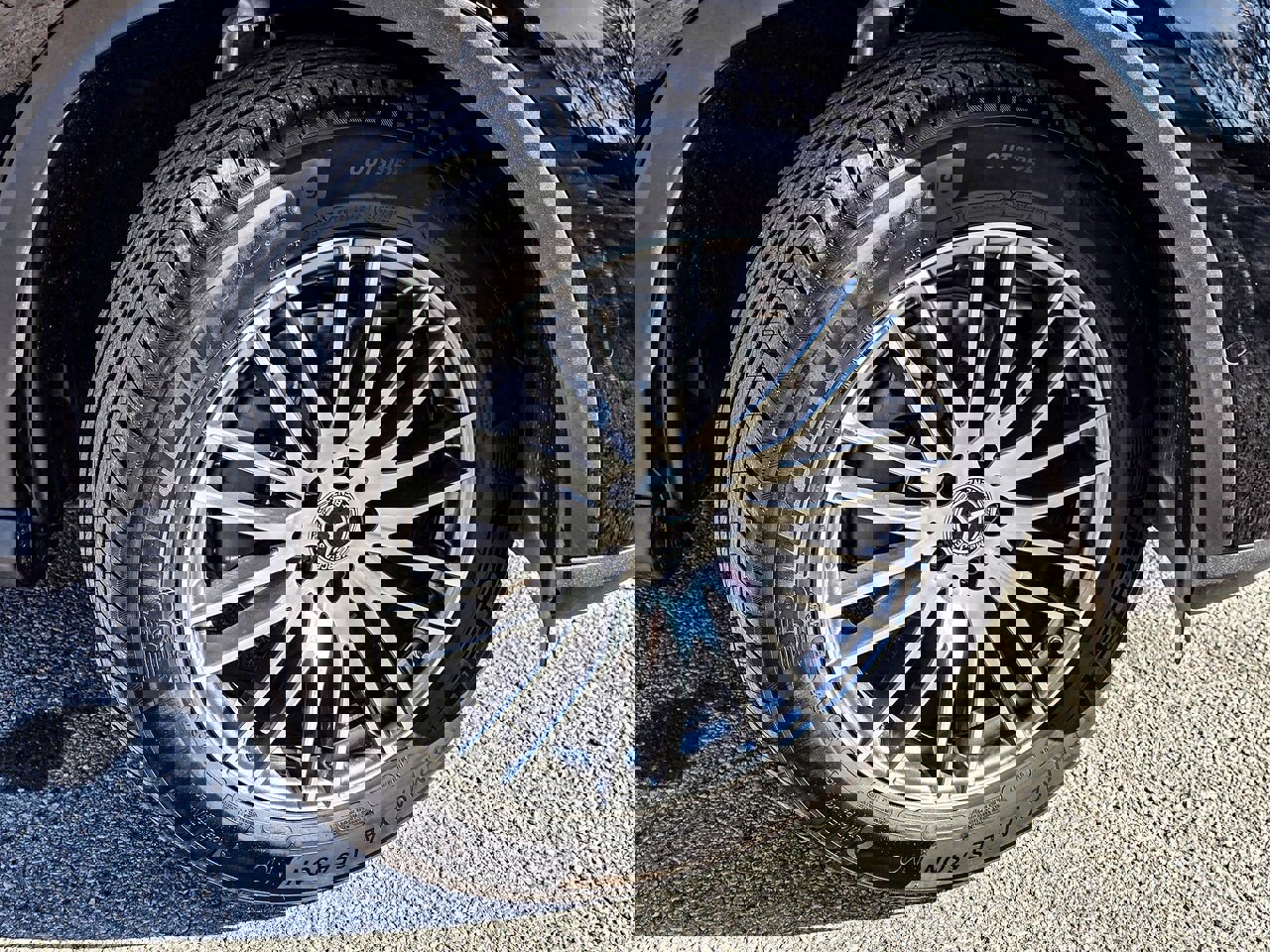 Used 2024 Mercedes-Benz GLC 300 GLC 300 image 9