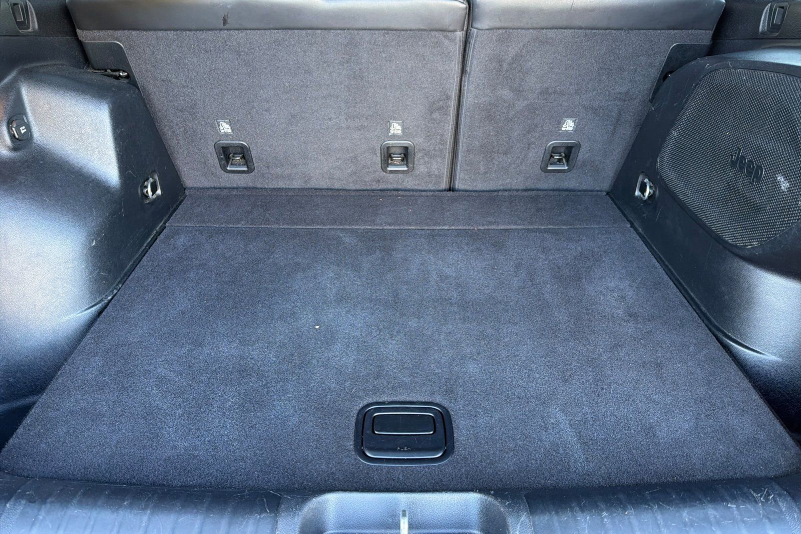 Used 2020 Jeep Cherokee Limited image 15