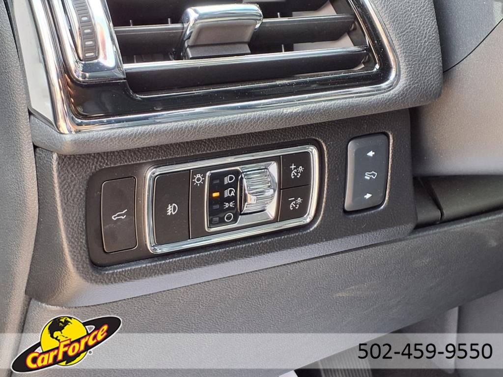 Used 2023 Lincoln Navigator Reserve image 22