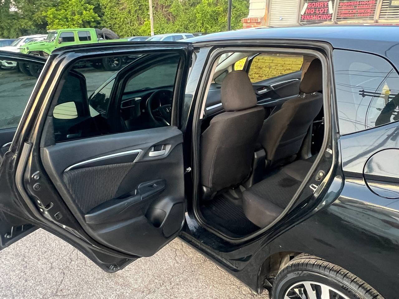 Used 2018 Honda Fit EX image 12