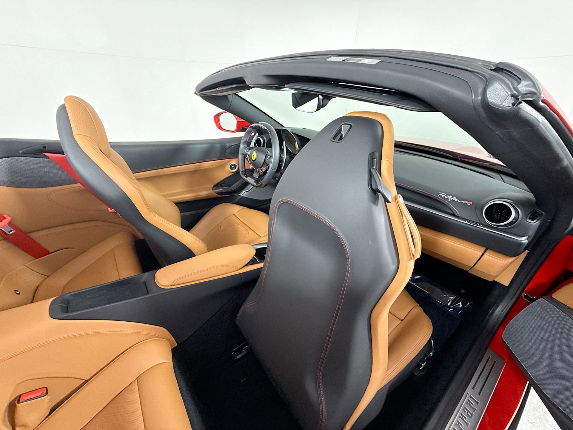 Certified 2022 Ferrari Portofino M image 24