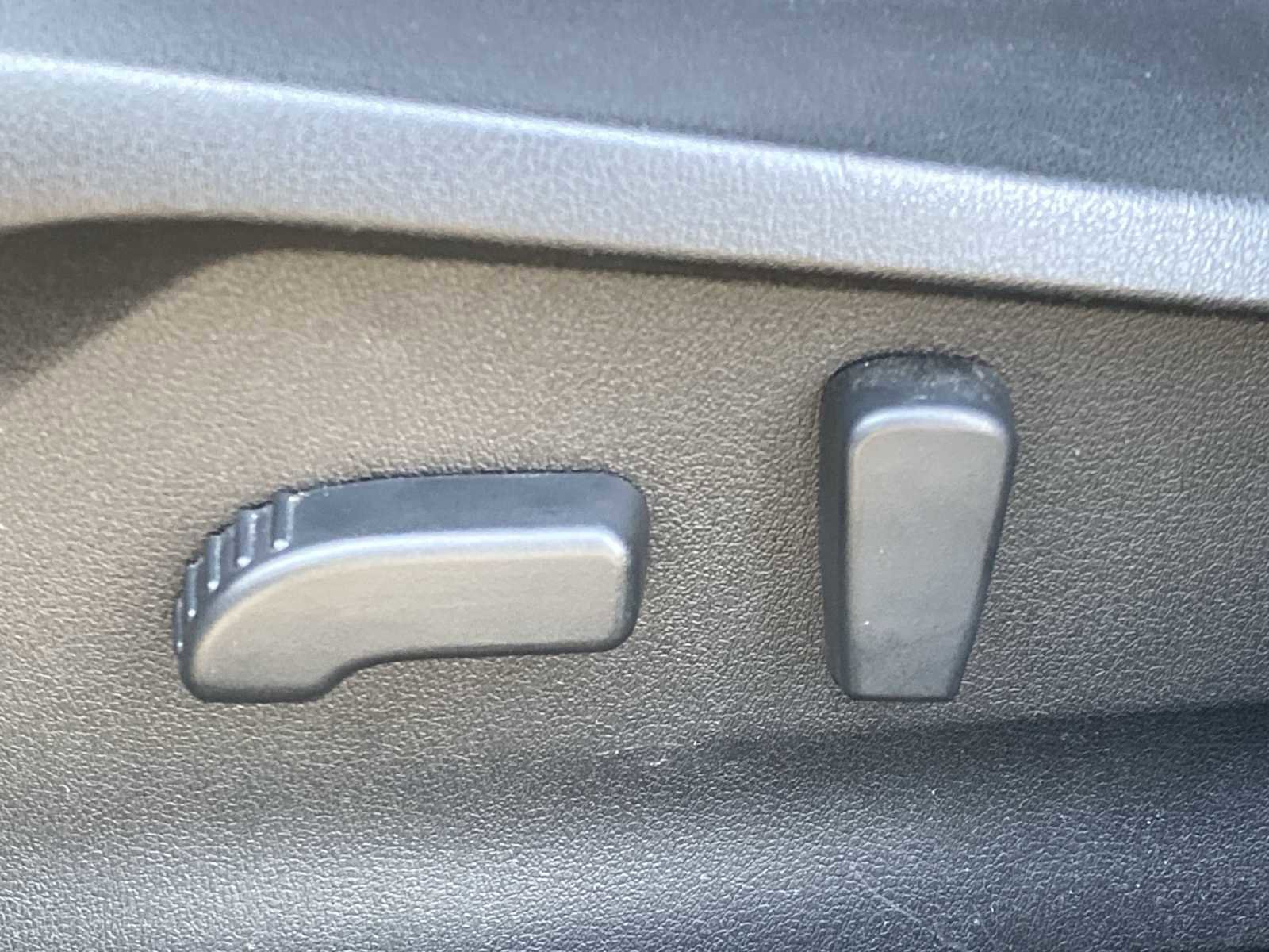 Used 2020 Subaru Crosstrek 2.0i Limited w/ Popular Package #3 image 21