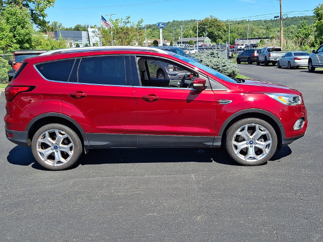 Used 2019 Ford Escape Titanium AWD/4WD image 17