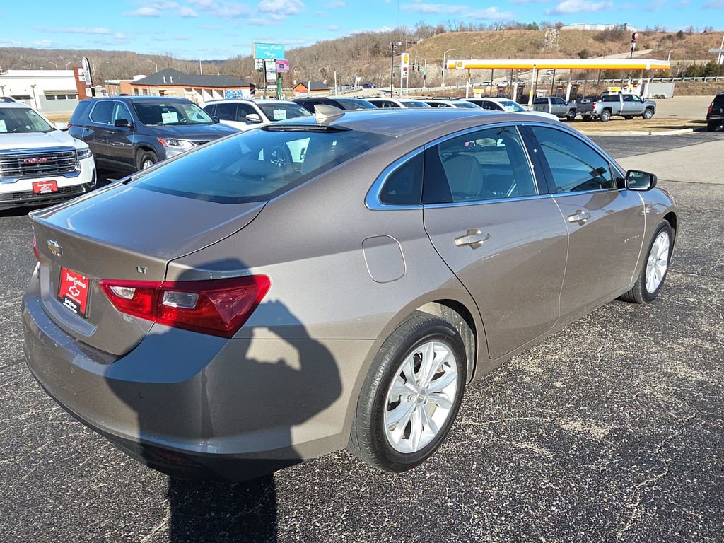Used 2025 Chevrolet Malibu LT image 8