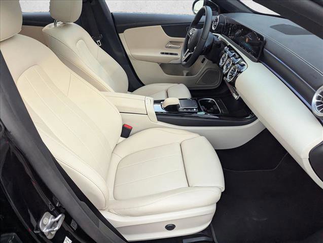 Certified 2023 Mercedes-Benz CLA 250 image 21