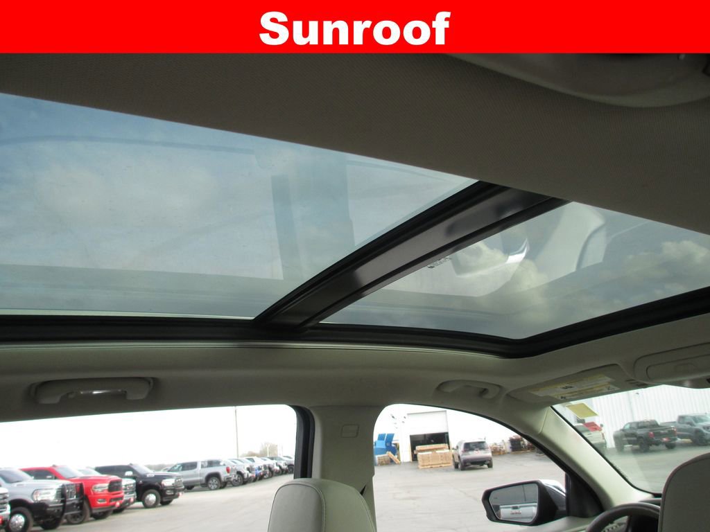 Used 2019 GMC Terrain Denali w/ Advanced Safety Package image 16