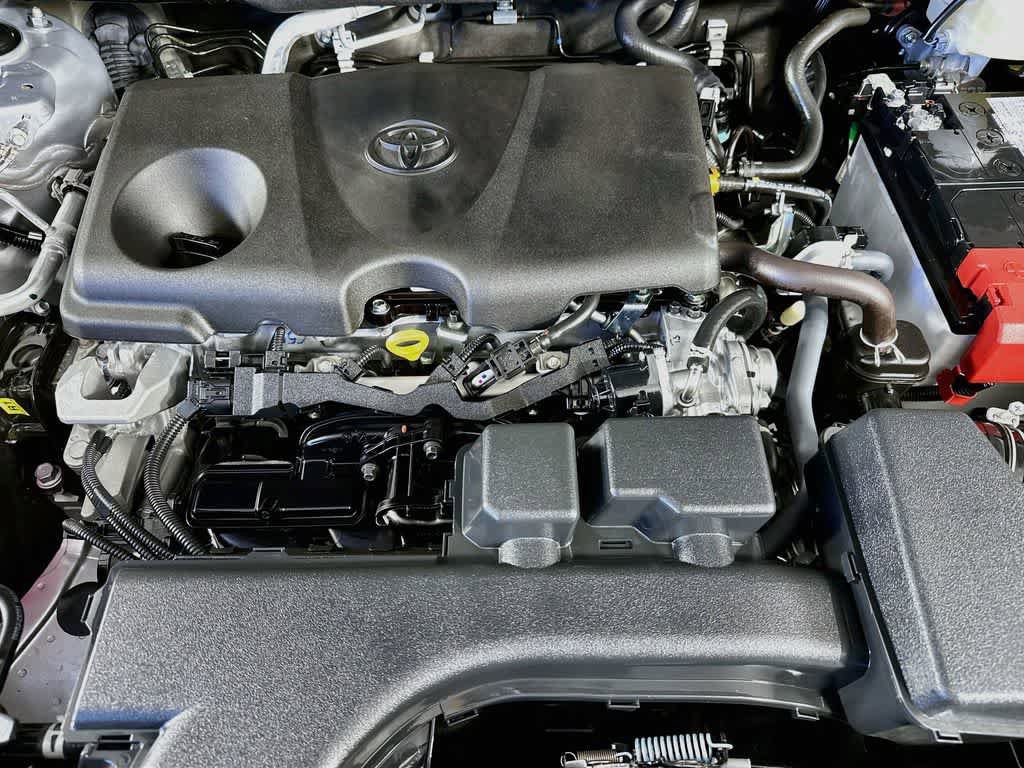 Used 2025 Toyota RAV4 LE FWD image 9
