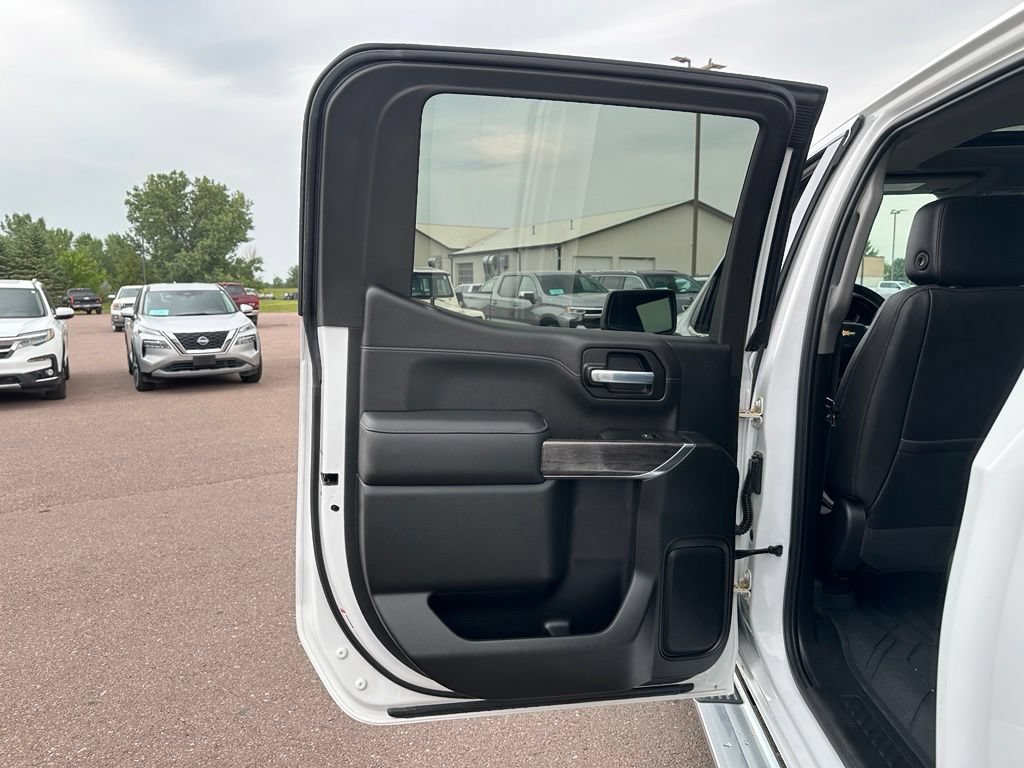 Used 2021 Chevrolet Silverado 1500 LTZ w/ LTZ Premium Package AWD/4WD image 21
