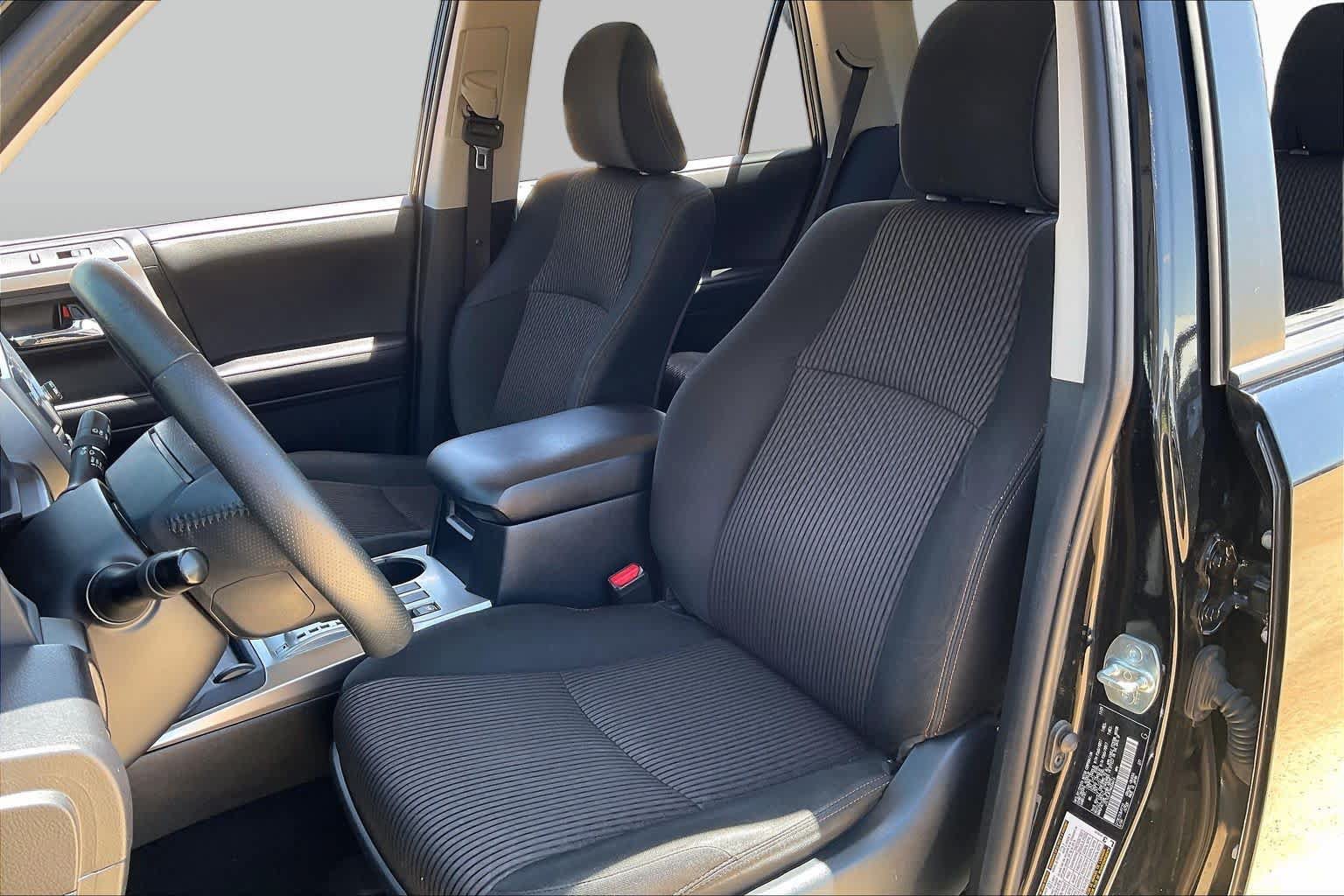 Used 2022 Toyota 4Runner Trail Special Edition AWD/4WD image 9