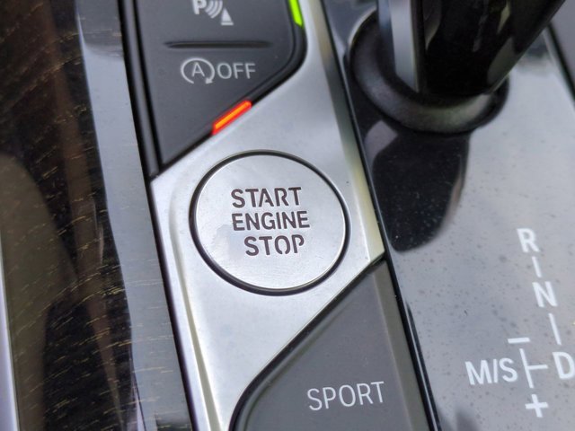 Used 2021 BMW 330i Sedan w/ Convenience Package image 26