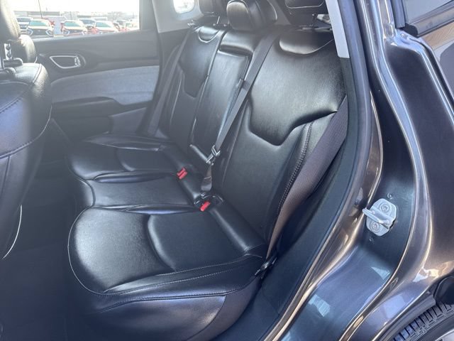 Used 2022 Jeep Compass Latitude AWD/4WD image 26