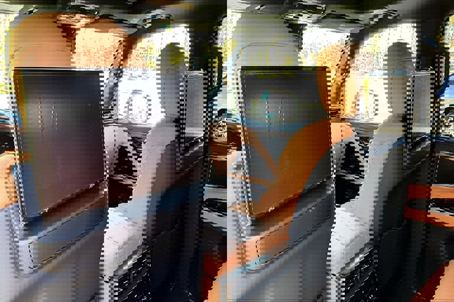 New 2026 Lexus LX 600 4WD w/ Luxury Package image 13