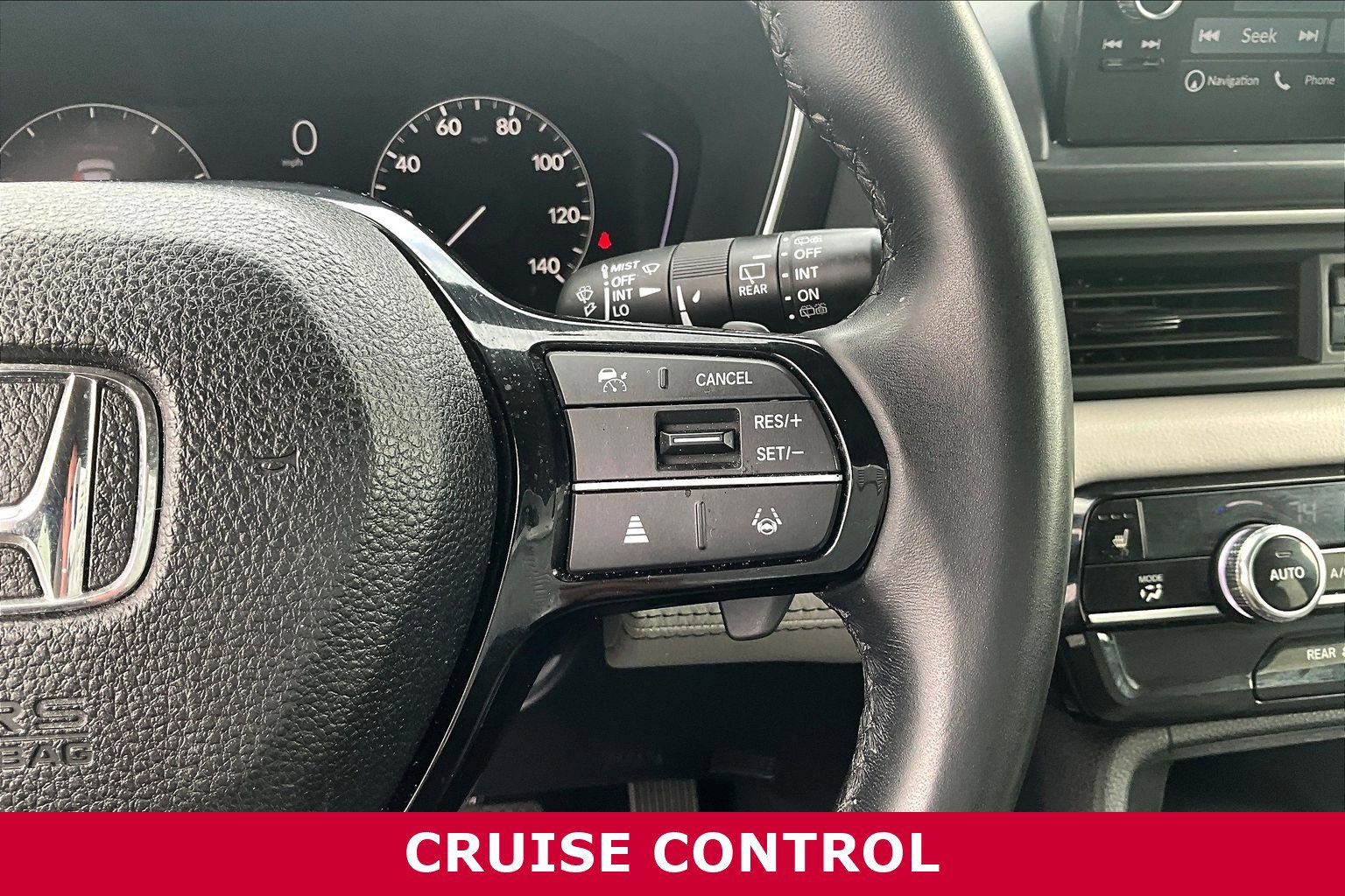 Used 2023 Honda Pilot Touring image 12