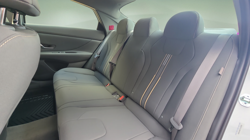 New 2026 Hyundai Elantra Sport FWD image 4