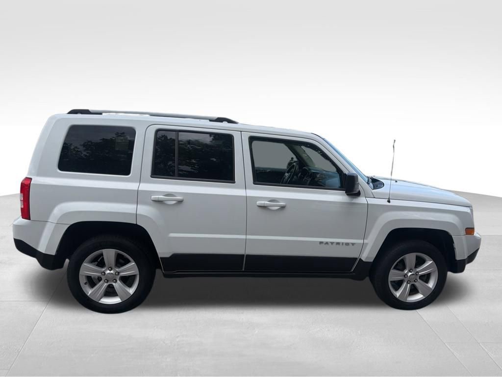 Used 2015 Jeep Patriot Limited w/ Sun/Sound Group image 7