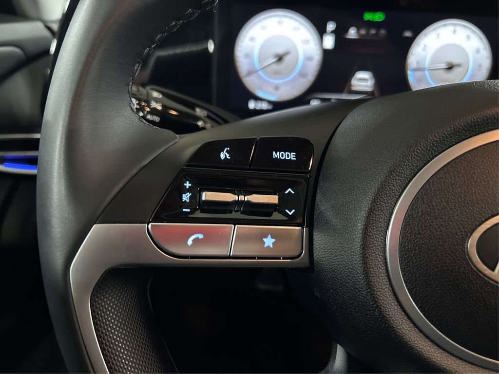 Used 2024 Hyundai Elantra SEL w/ Convenience Package image 27