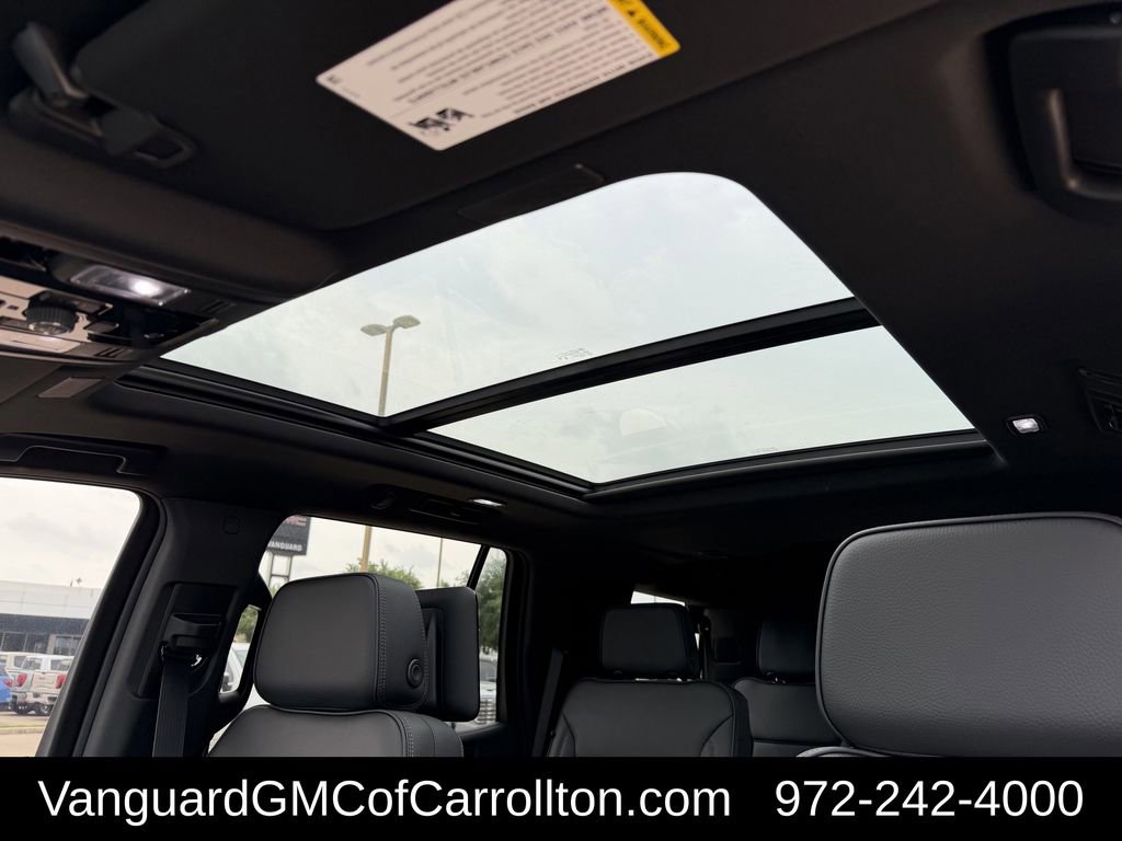 New 2026 GMC Yukon Denali w/ Denali Reserve Package AWD/4WD image 22