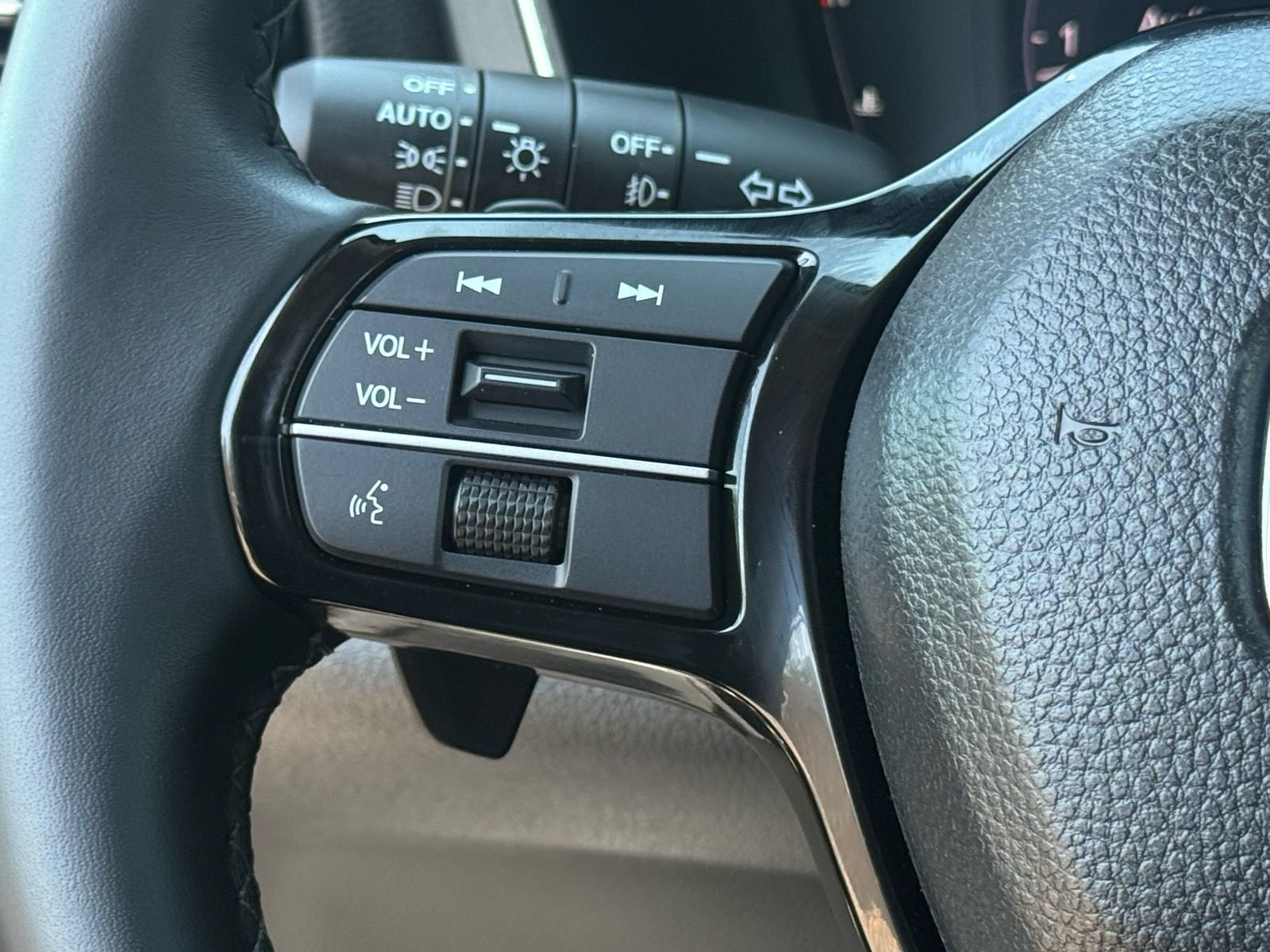 Certified 2026 Honda Pilot EX-L image 17