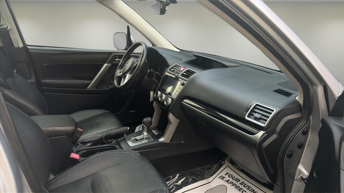 Used 2017 Subaru Forester 2.5i Limited AWD/4WD image 9