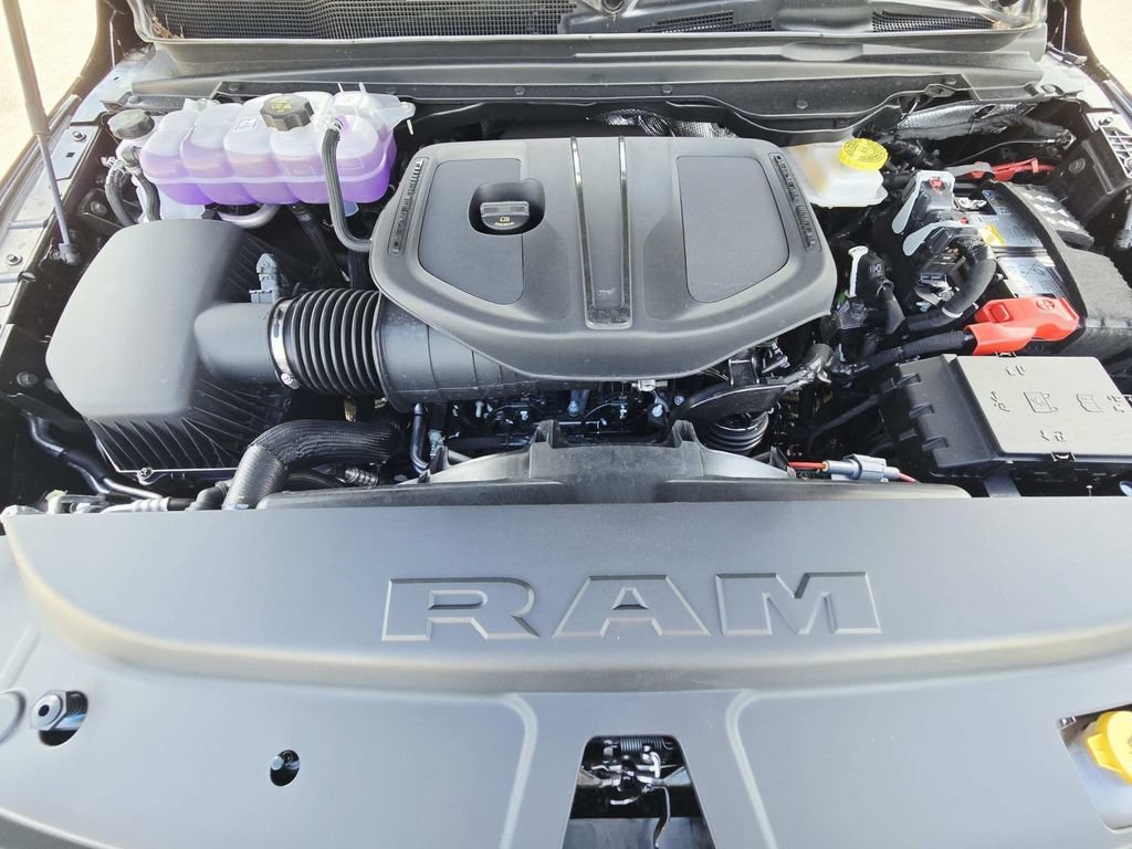 New 2026 RAM 1500 Big Horn AWD/4WD image 13
