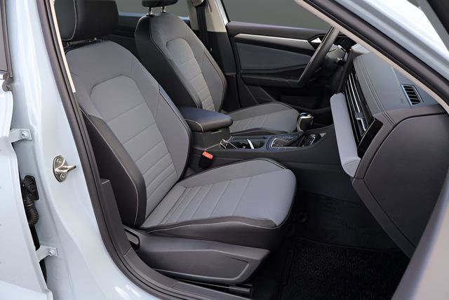 Certified 2026 Volkswagen Jetta SE FWD image 17