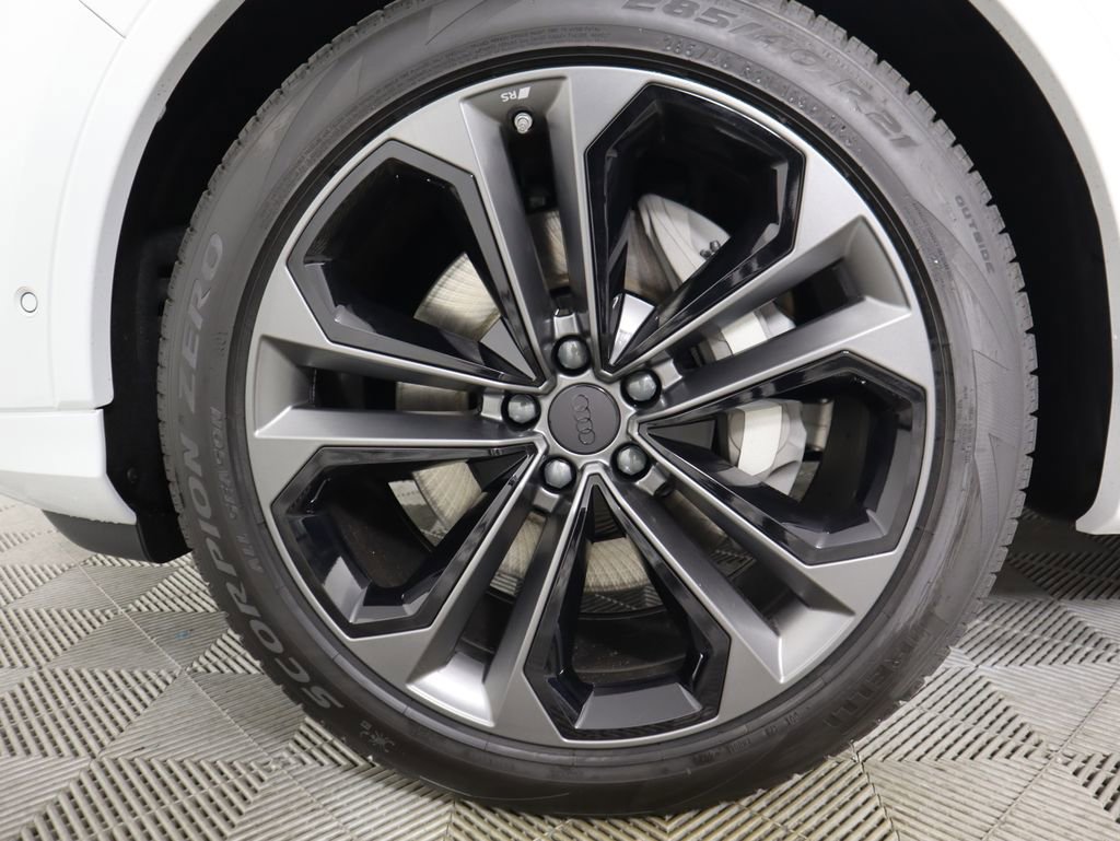 Used 2026 Audi Q7 3.0T Premium Plus w/ Premium Plus Package image 34