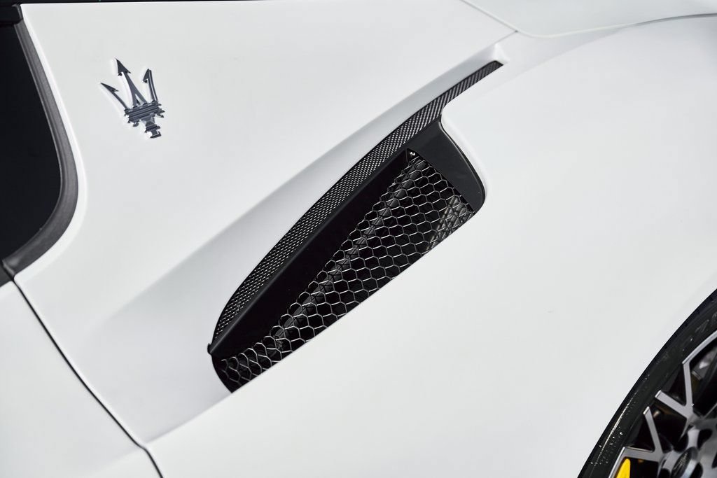 Used 2023 Maserati MC20 Coupe RWD image 11