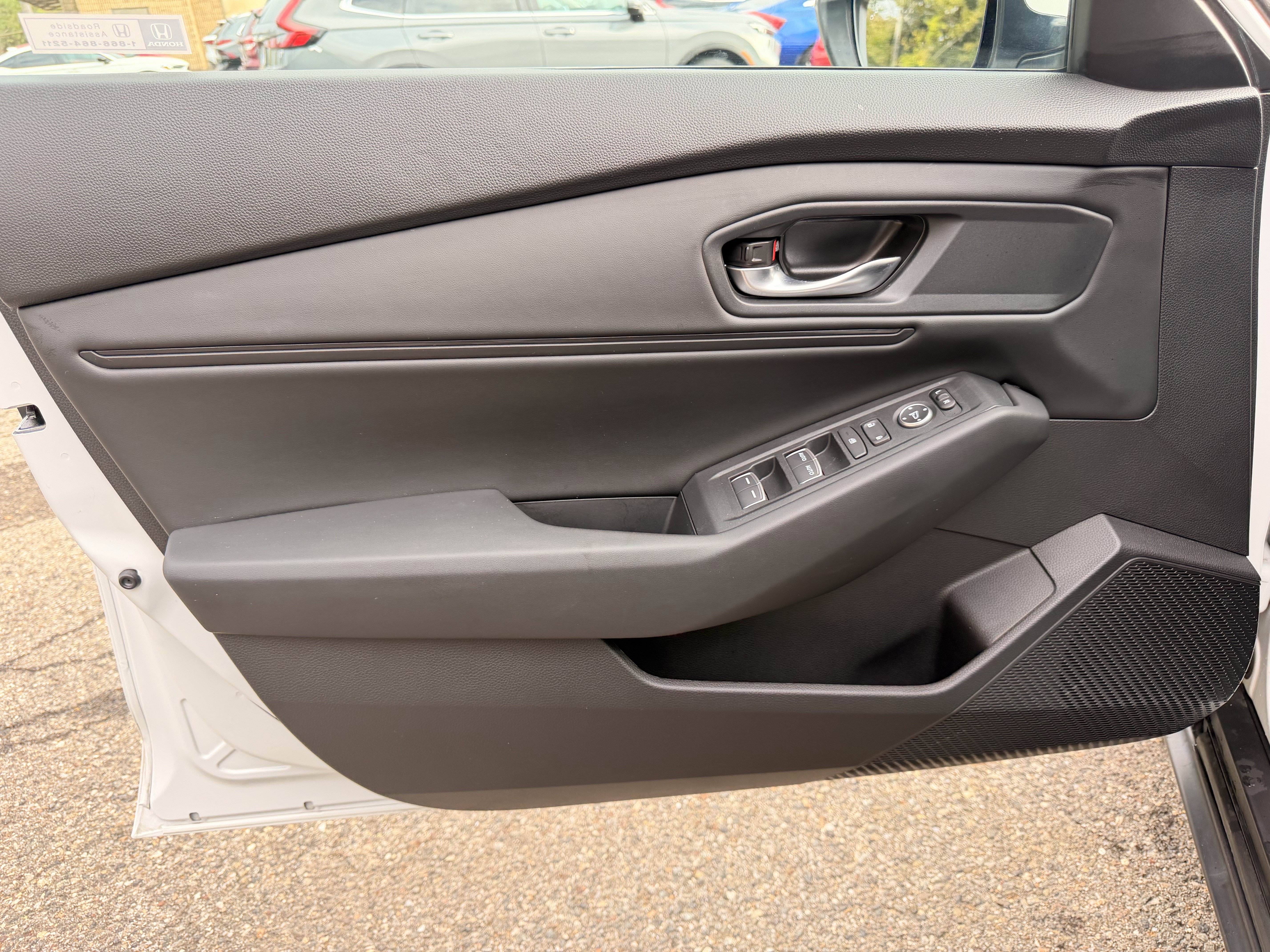 Used 2024 Honda Accord EX image 11