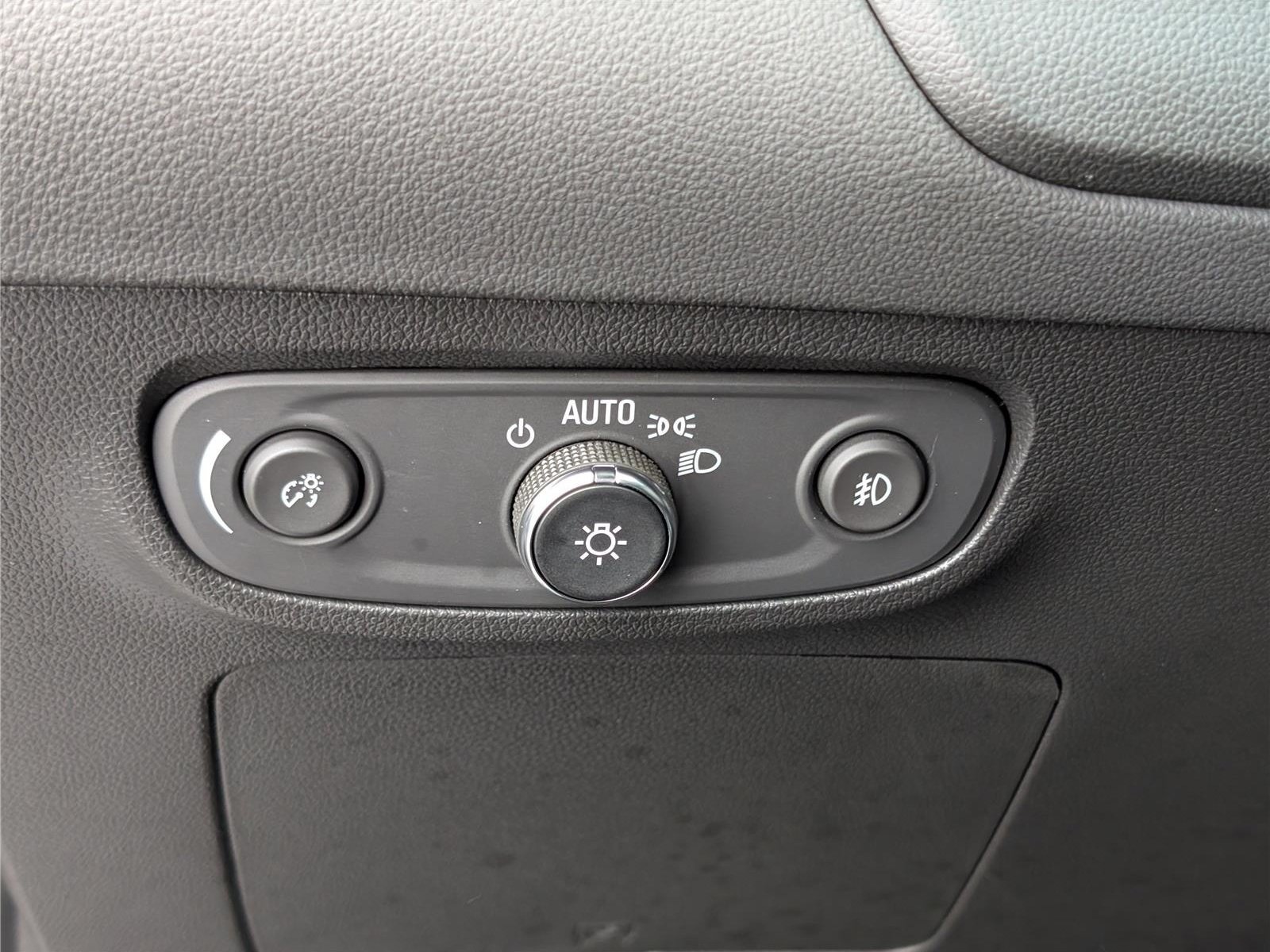 Used 2023 Buick Encore GX Select w/ Experience Buick Package AWD/4WD image 22