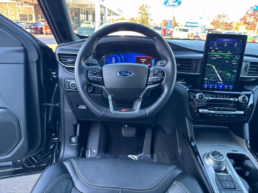 Used 2022 Ford Explorer ST w/ Equipment Group 401A AWD/4WD image 17