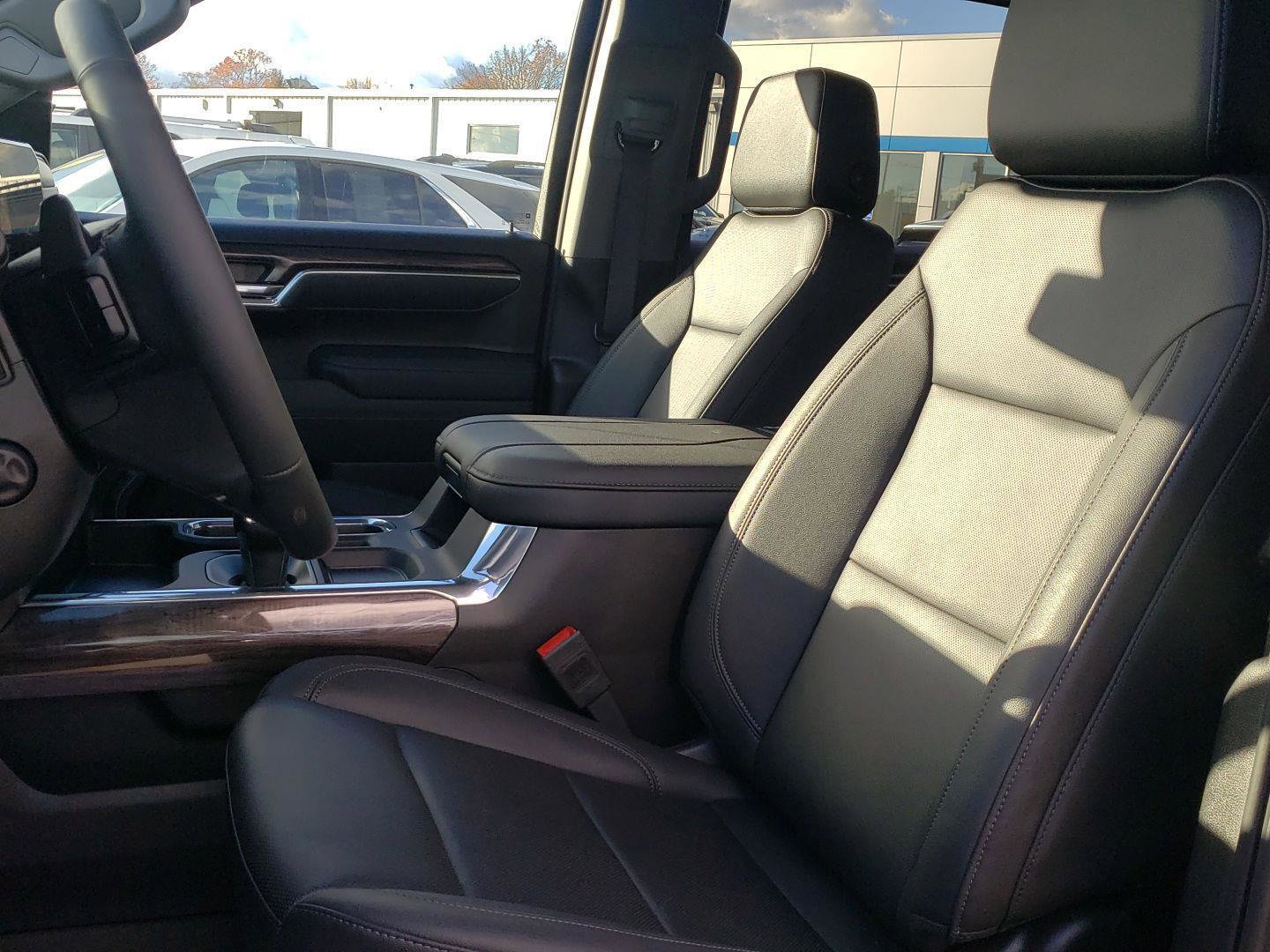 Certified 2025 Chevrolet Silverado 1500 LTZ w/ LTZ Convenience Package II image 16