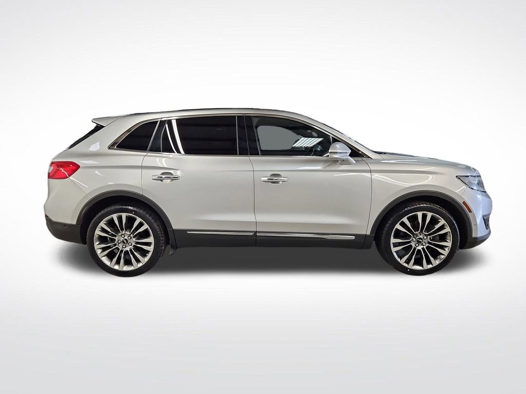 Used 2016 Lincoln MKX Reserve w/ Equipment Group 102A AWD/4WD image 7
