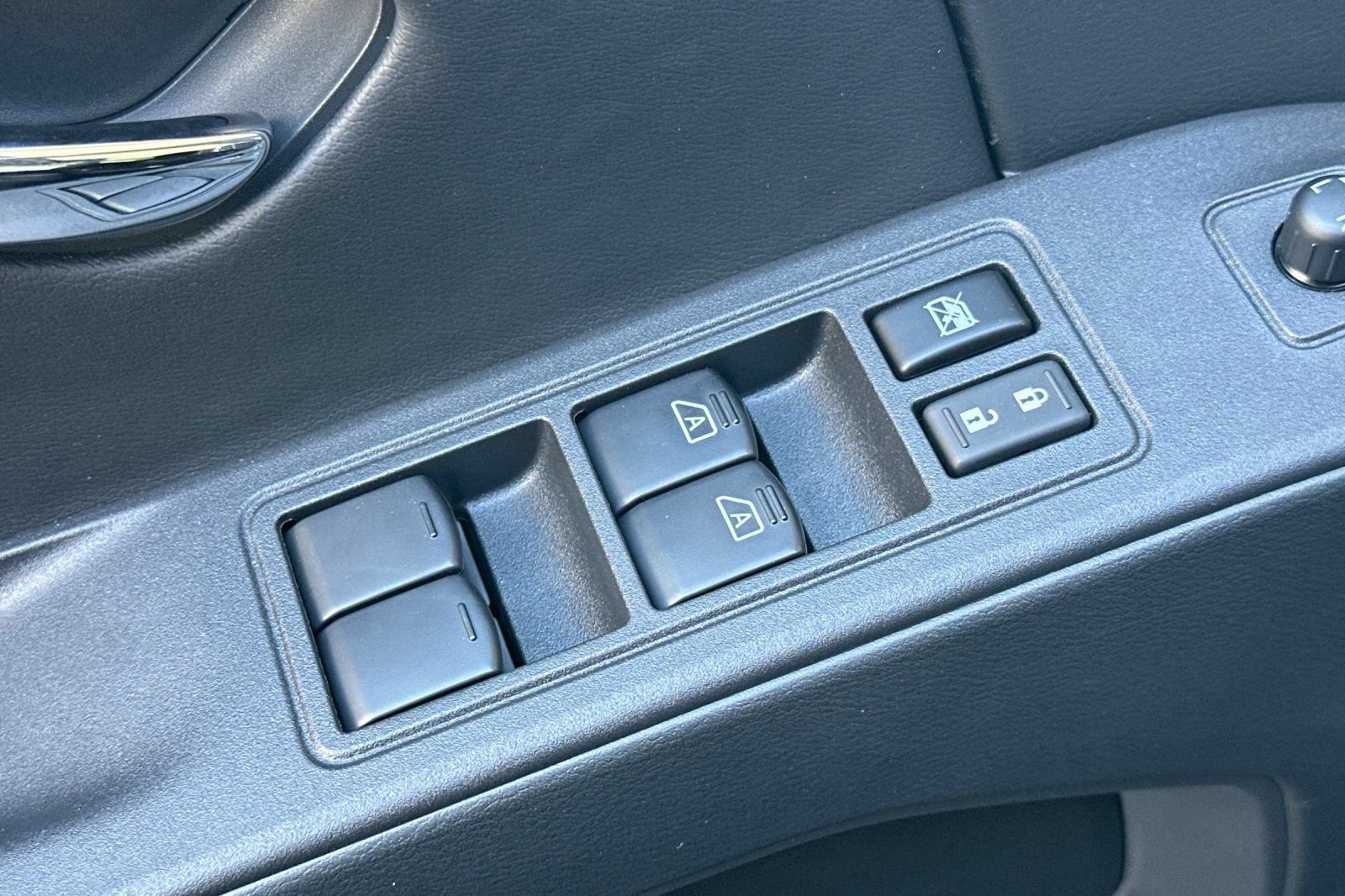 New 2026 Nissan Frontier SV RWD image 13