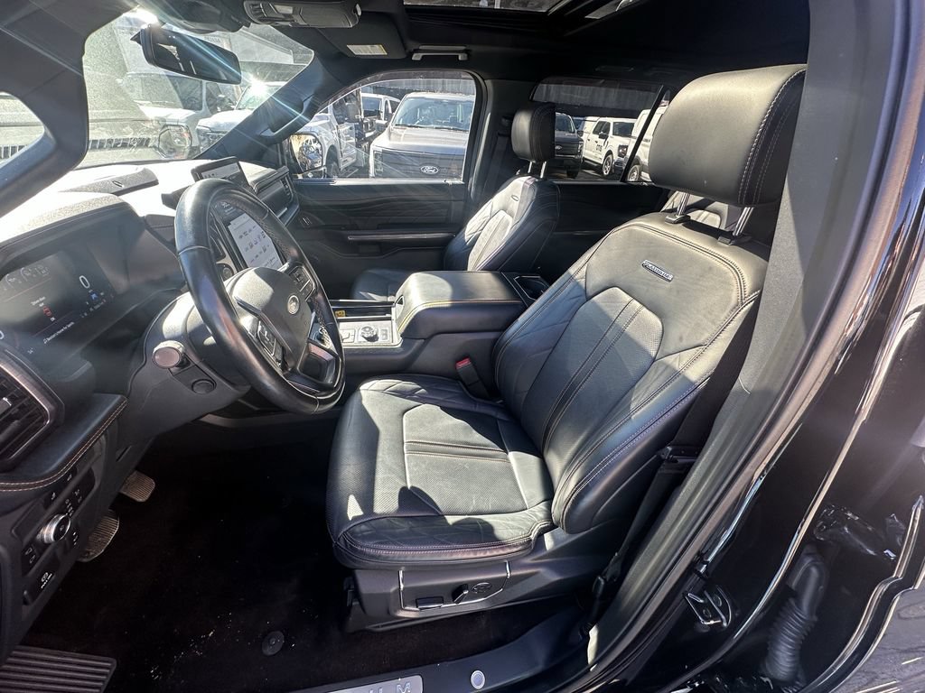 Used 2022 Ford Expedition Platinum AWD/4WD image 11