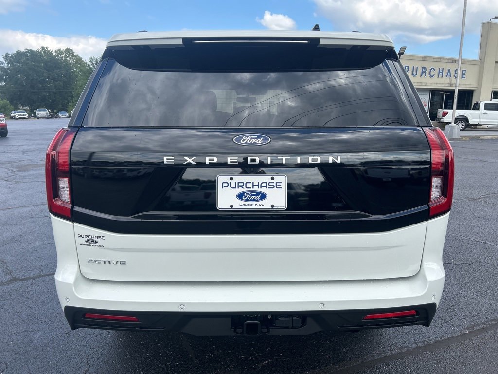 New 2025 Ford Expedition Active image 6