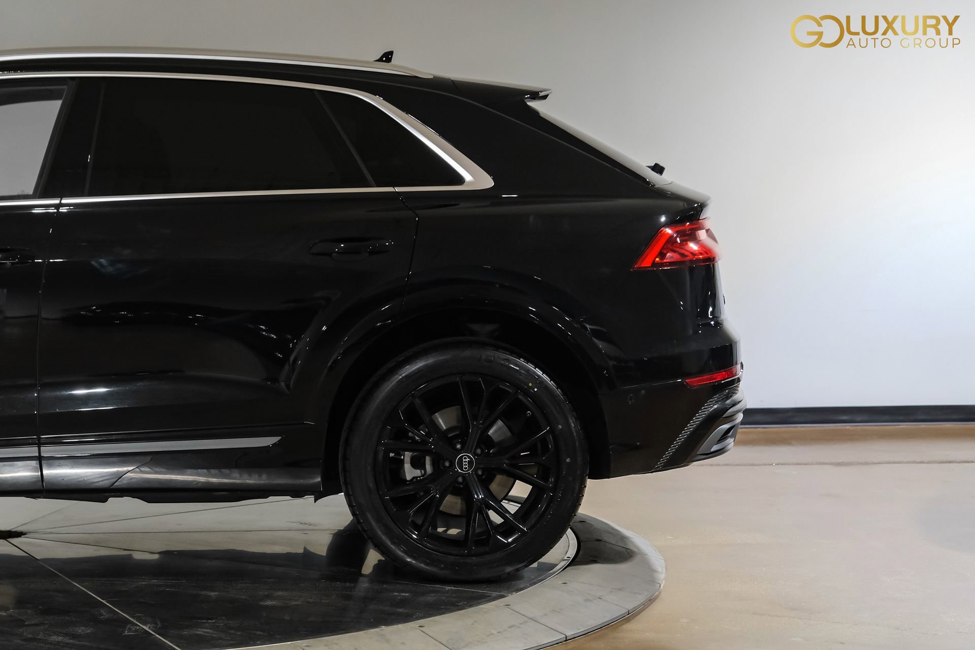 Used 2023 Audi Q8 Premium Plus w/ Premium Plus Package image 14