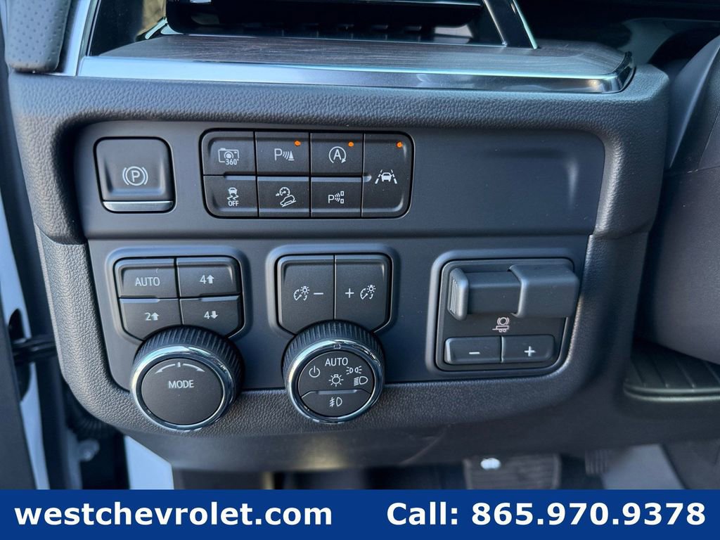 New 2026 Chevrolet Suburban Premier image 22