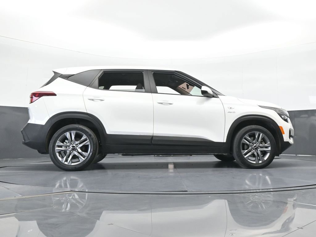 Used 2022 Kia Seltos LX image 54