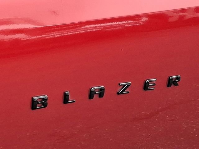 Certified 2023 Chevrolet Blazer RS w/ Driver Confidence II Package image 32