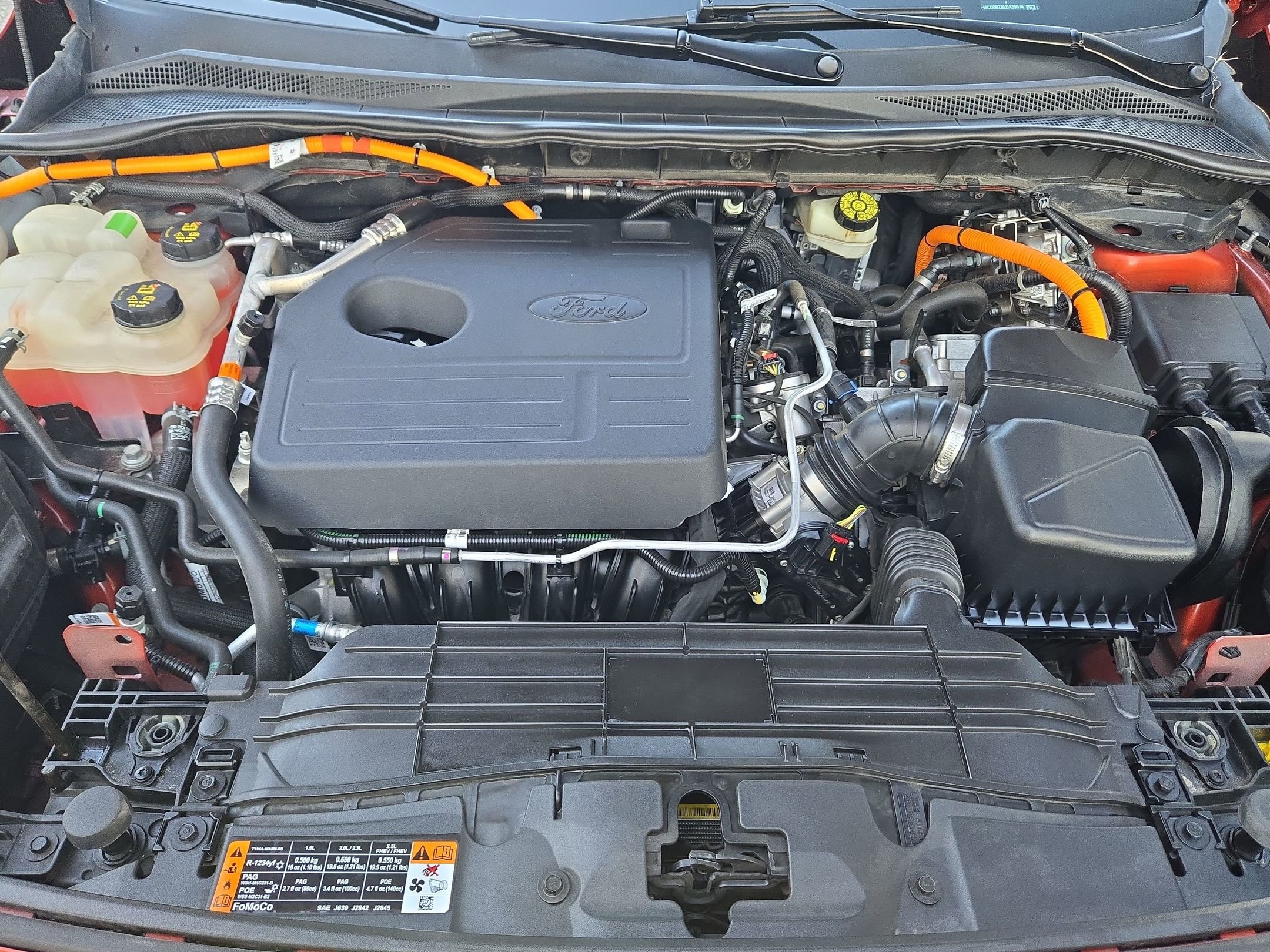 Used 2020 Ford Escape Titanium image 31