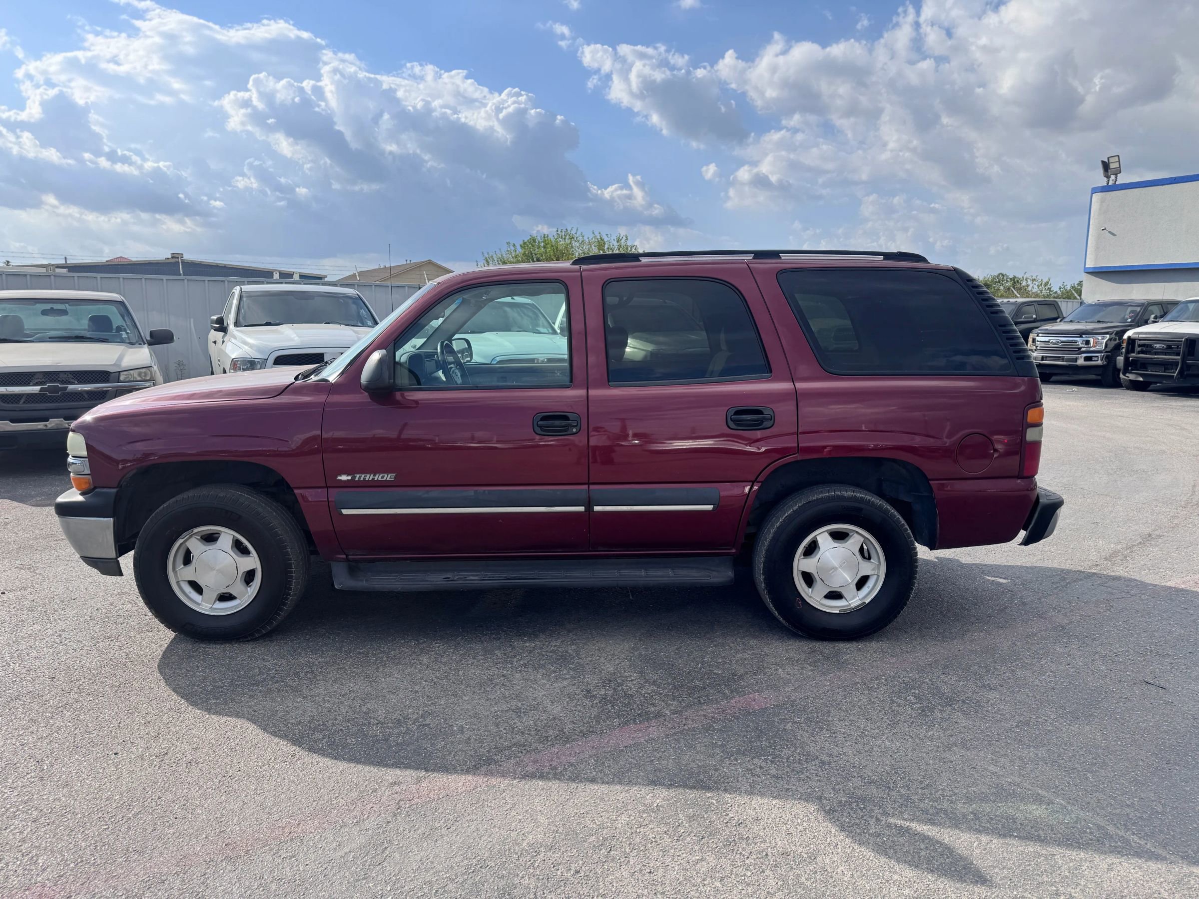 Used 2003 Chevrolet Tahoe LS image 8