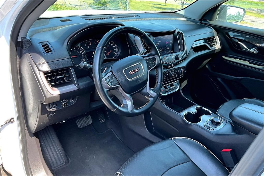 Used 2024 GMC Terrain AT4 AWD/4WD image 5