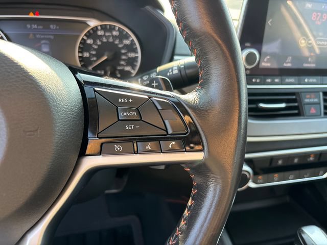 Used 2024 Nissan Altima 2.5 SR FWD image 18