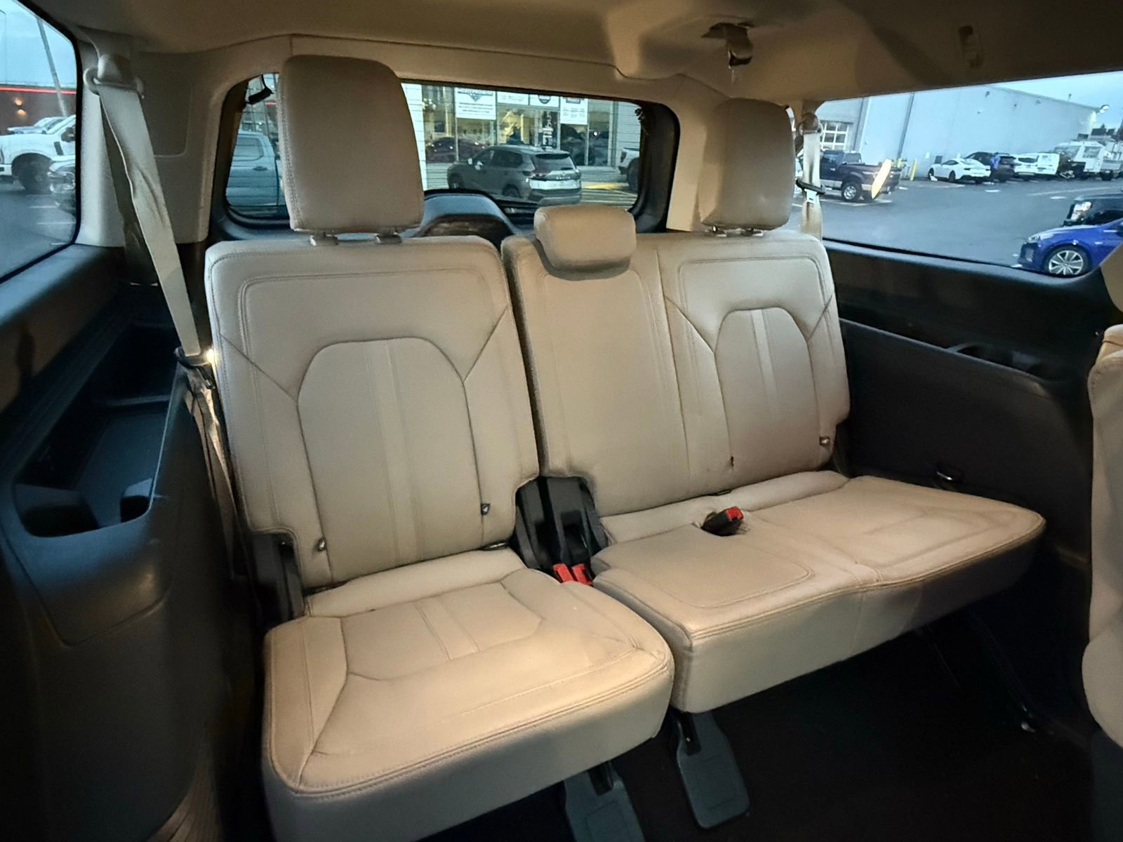 Used 2023 Ford Expedition Max Limited image 14