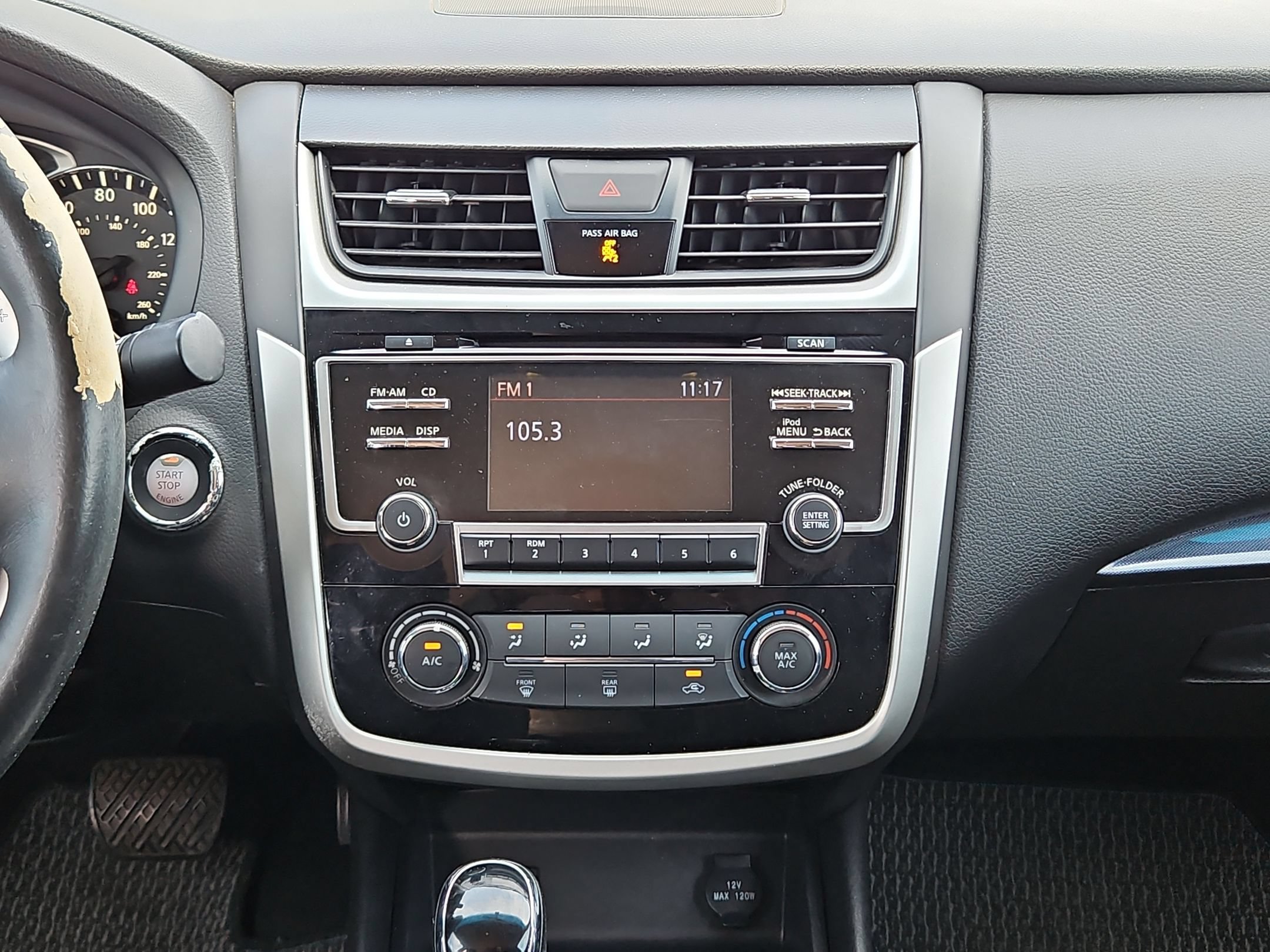 Used 2018 Nissan Altima 2.5 SR FWD image 16