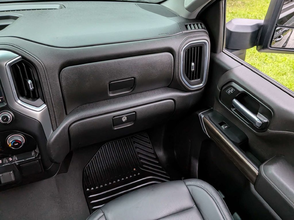 Used 2023 Chevrolet Silverado 2500 LT AWD/4WD image 17