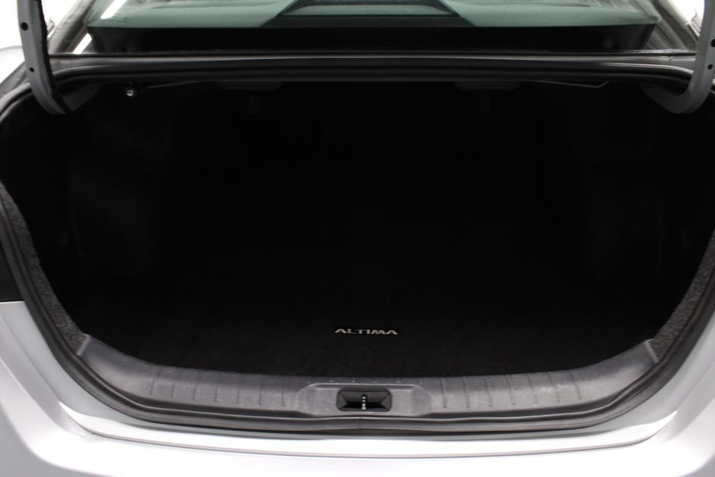 Certified 2024 Nissan Altima 2.5 SV FWD image 16
