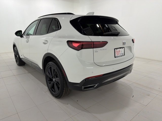 Used 2024 Buick Envision Sport Touring image 3